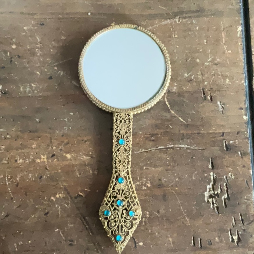 Beautiful Vintage Hand Mirror - Picture 4 of 6